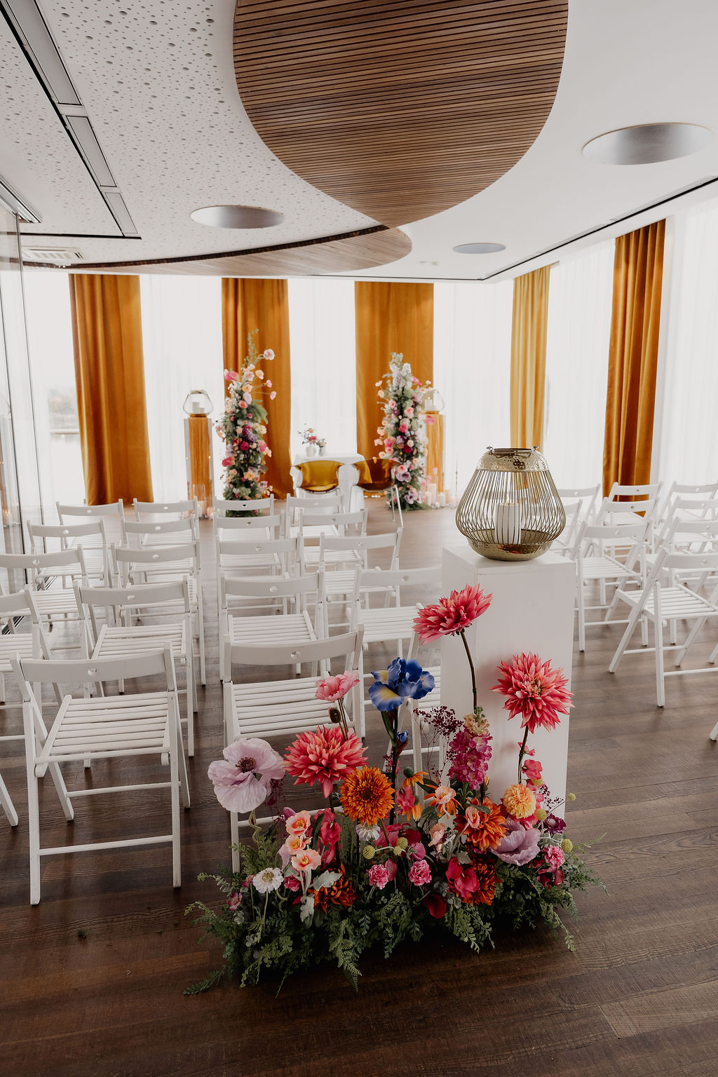 herrenzimmer-ried_styled-shooting_das-see_philippsch_photography_300.jpg