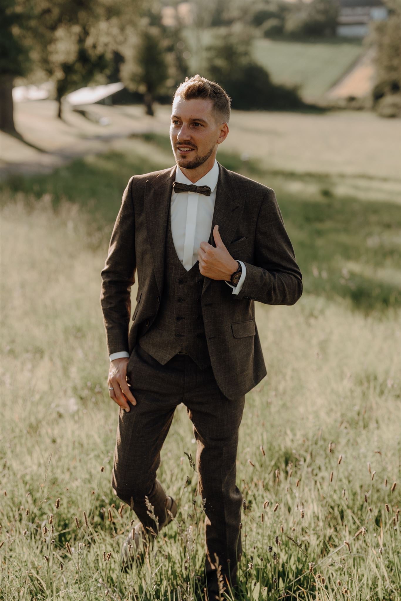 herrenzimmer_ried_real-groom_huber-lukas_kastell-look-B05_isabella-fahrner-3-min.jpeg