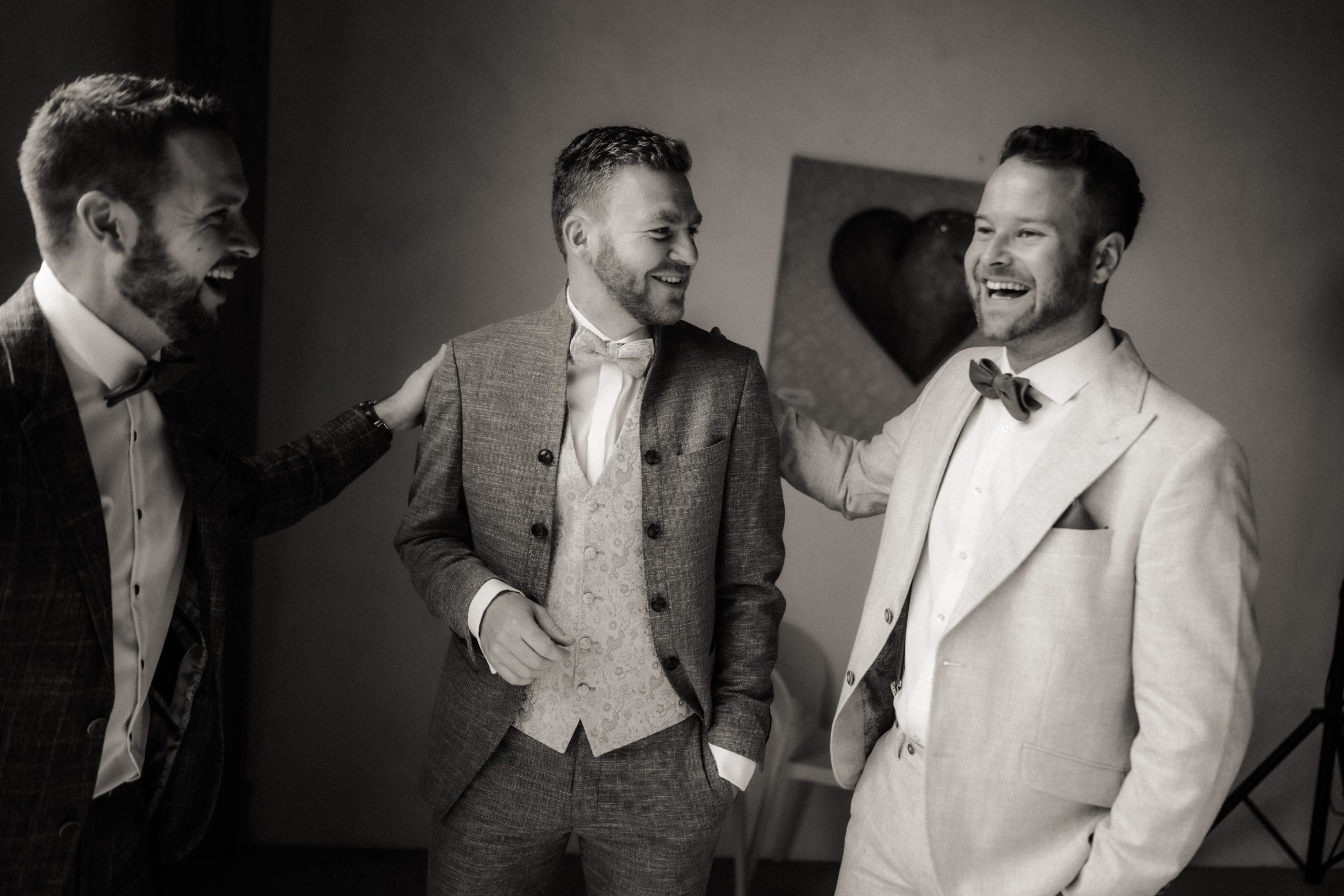 herrenzimmer_ried_real-groom_untersteiner-tobias_kastell-Look-C04_dominika-photography-6-min-scaled.jpg